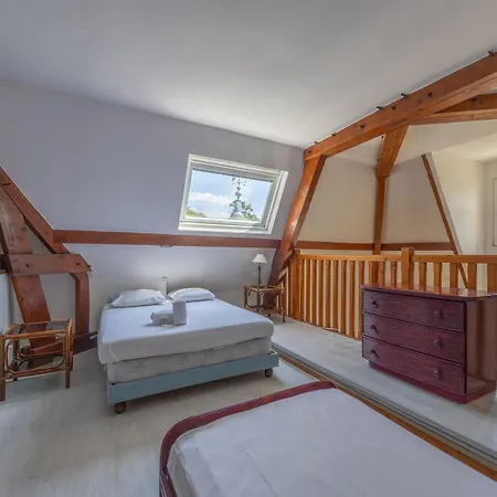 Duplex De Charme Dans Chateau De Beuzeval - Welkeys * הולגאט