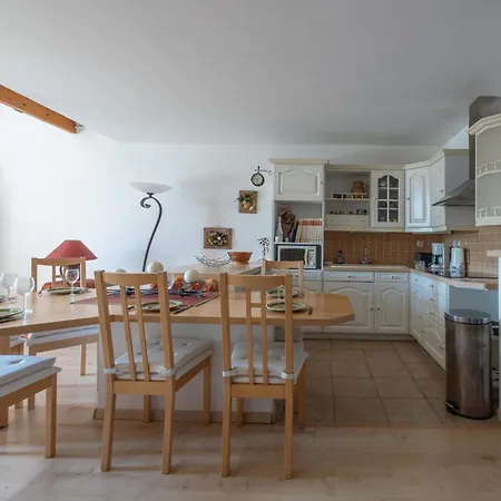Duplex De Charme Dans Chateau De Beuzeval - Welkeys *